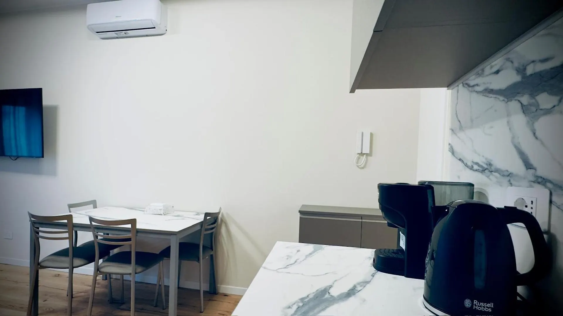 Residenza Ponteseveso18 Apartman Milánó 0*,
